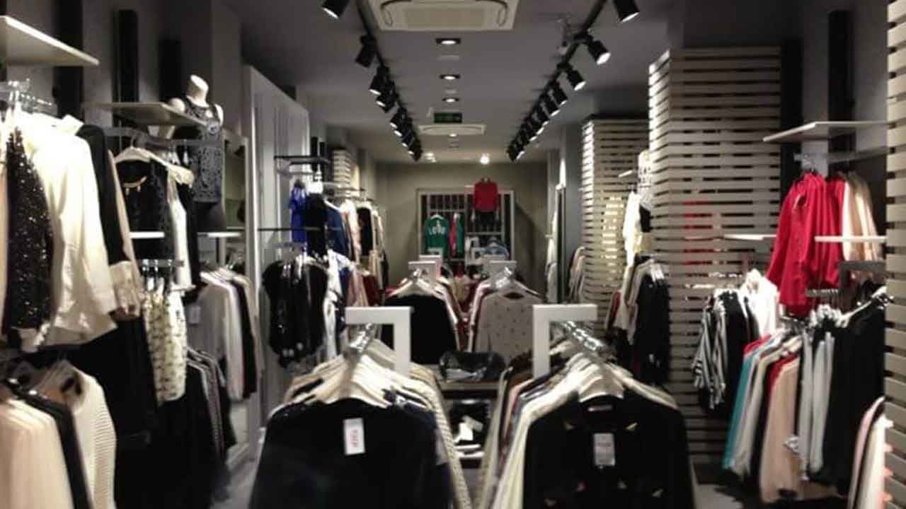 Foto - Türkiye'de onlarca mağazası olan giyim devinde beklenmedik gelişme: 132 mağaza kapatıldı