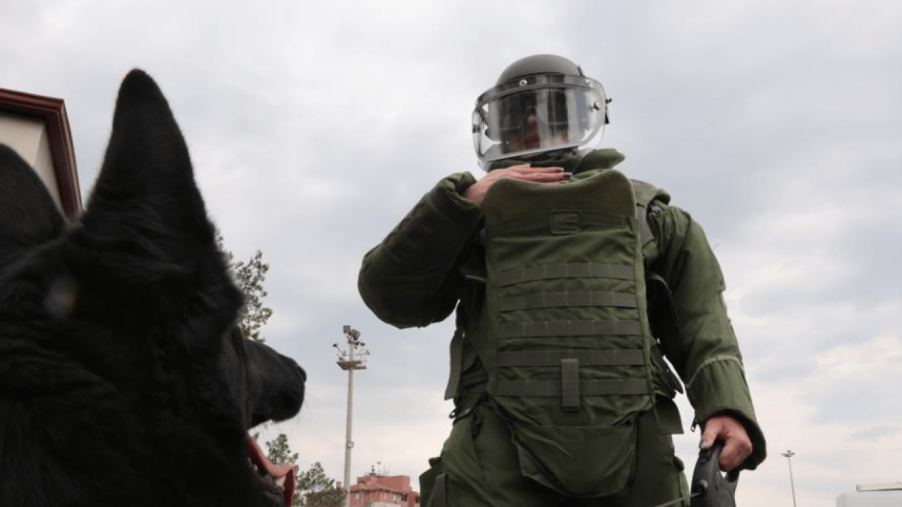 Foto - Türkiye’de sadece 3 kadın bu işi yapıyor! Emniyetin titiz inceleme timi iş başında 