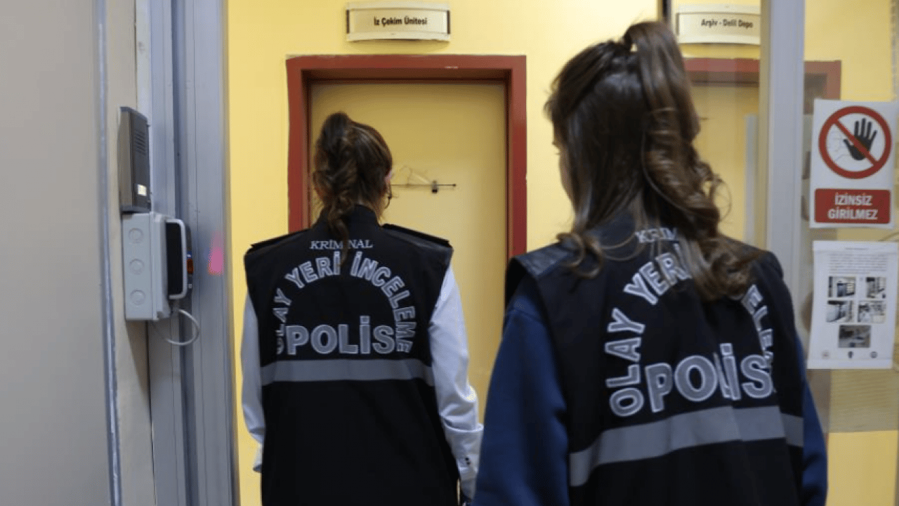 Foto - Türkiye’de sadece 3 kadın bu işi yapıyor! Emniyetin titiz inceleme timi iş başında 