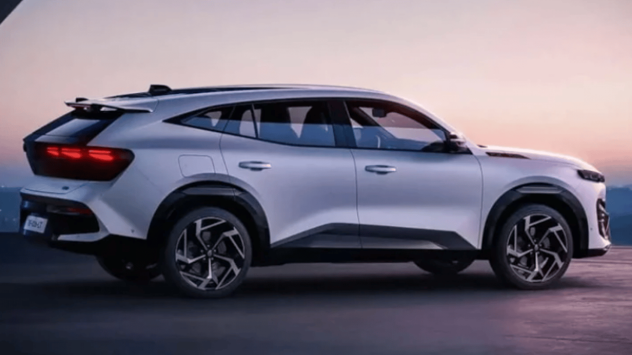 Türkiye'de satışa çıkmak için gün sayıyor: Renault Filante SUV resmen tanıtıldı!!!