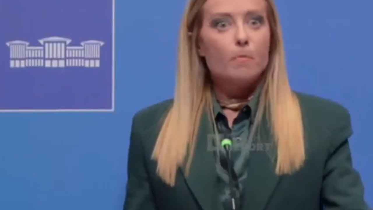 Foto - Türkiye'de sorulan soru Meloni'yi şekilden şekile soktu: O anlar dünya gündemine oturdu