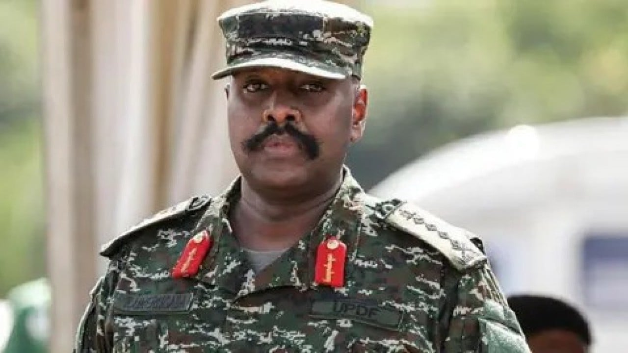 Foto - Türkiye'den 1 milyar dolar isteyip tehditler savuran Ugandalı komutanın son hamlesi gündeme oturdu