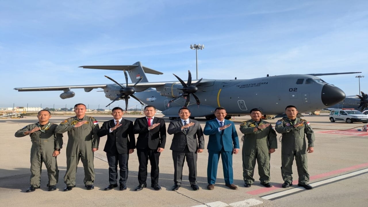 Foto - Türkiye’den 48 tane Kaan alacak olan ülkede dikkat çeken gelişme: İkinci dev uçak menzile girdi