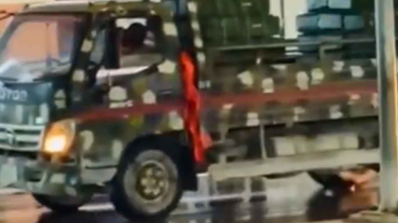 Foto - Türkiye'den 6 bin kilometre uzaklıktaki ülkede dengeleri değiştirecek hamle: Türk tankları ülkeye girdi