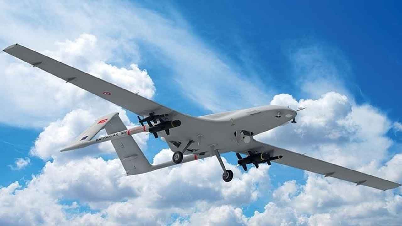 Foto - 'Biz küçük ülkeyiz' deyip büyük hamleyi duyurdular: Türkiye’den 6 tane Bayraktar TB2 SİHA aldık