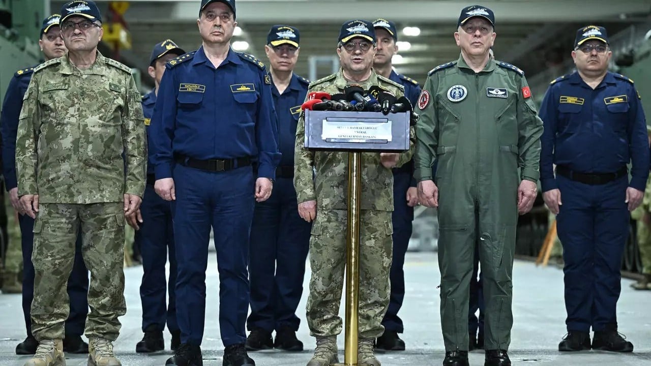 Foto - Türkiye'den dengeleri sarsacak hamle! Açıklama az önce geldi: Tamı tamına 50 savaş gemisi...