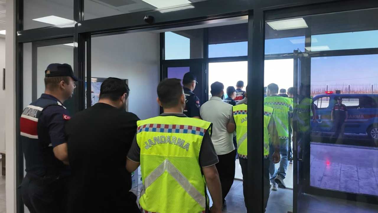 Foto - Türkiye'den dev operasyon! 1037 zanlı hakkında gözaltı kararı