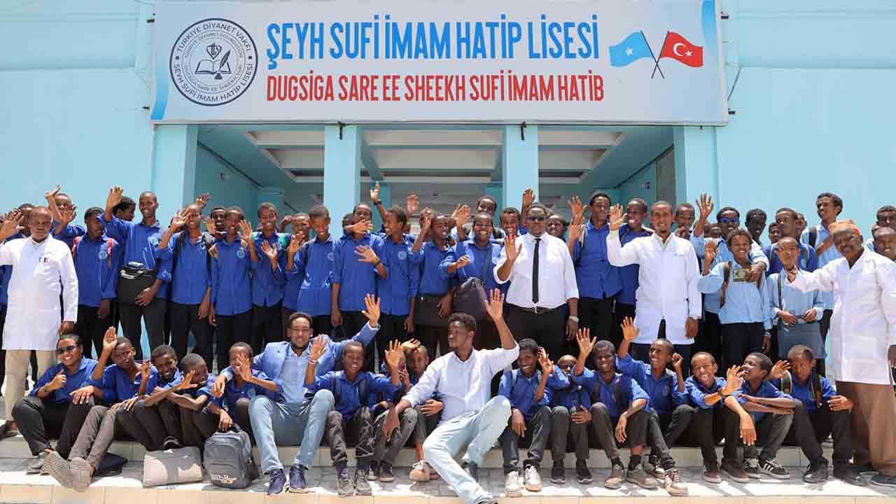 Foto - Türkiye’den eğitime güçlü dokunuş: Somali’de 14 yılda 700 mezun