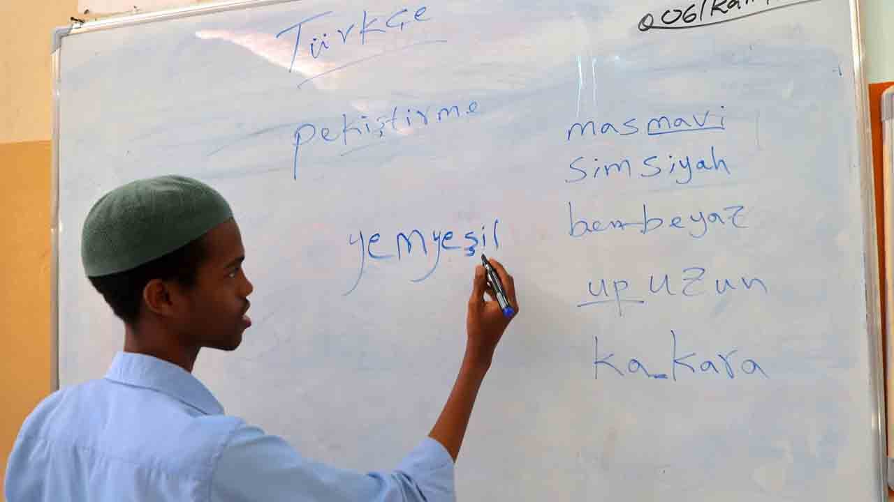 Foto - Türkiye’den eğitime güçlü dokunuş: Somali’de 14 yılda 700 mezun