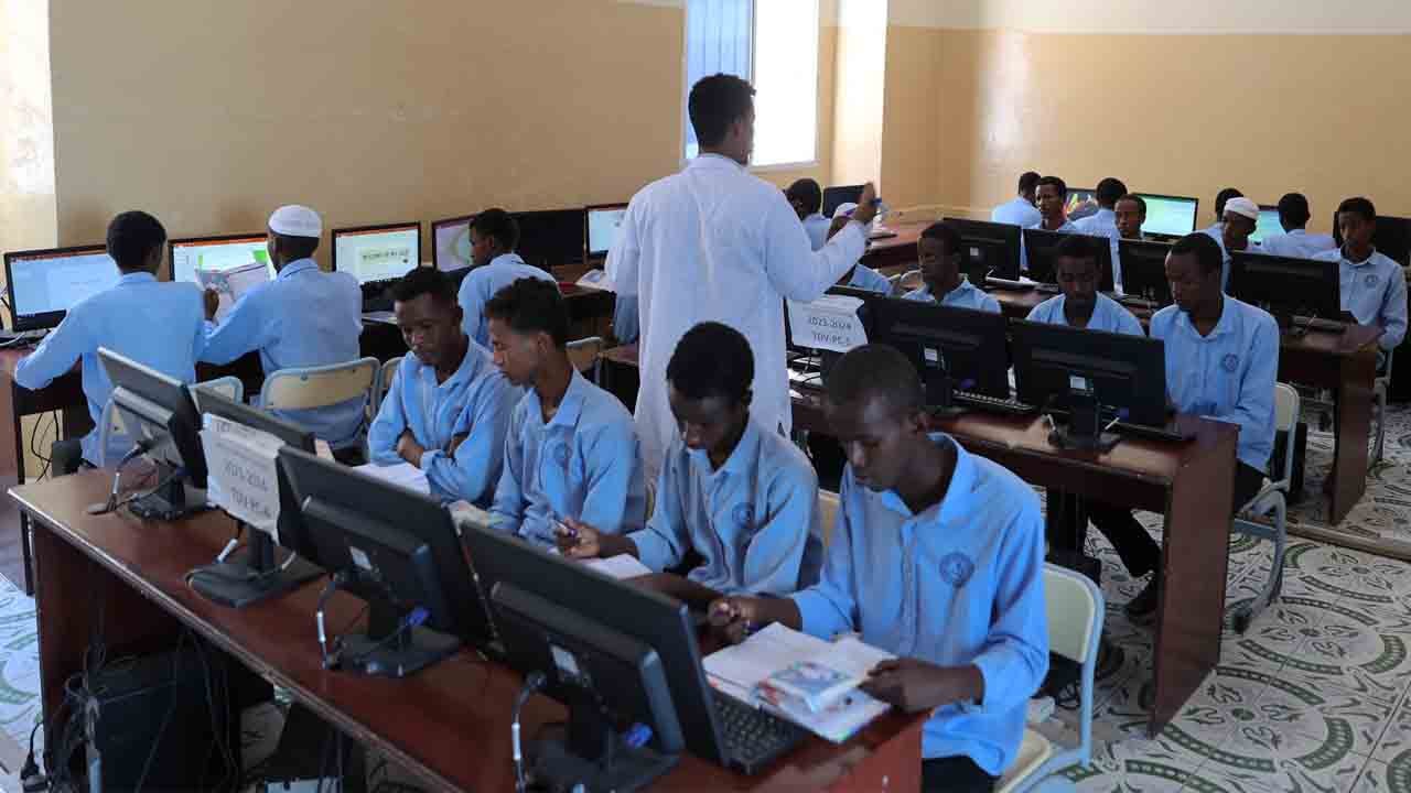 Foto - Türkiye’den eğitime güçlü dokunuş: Somali’de 14 yılda 700 mezun