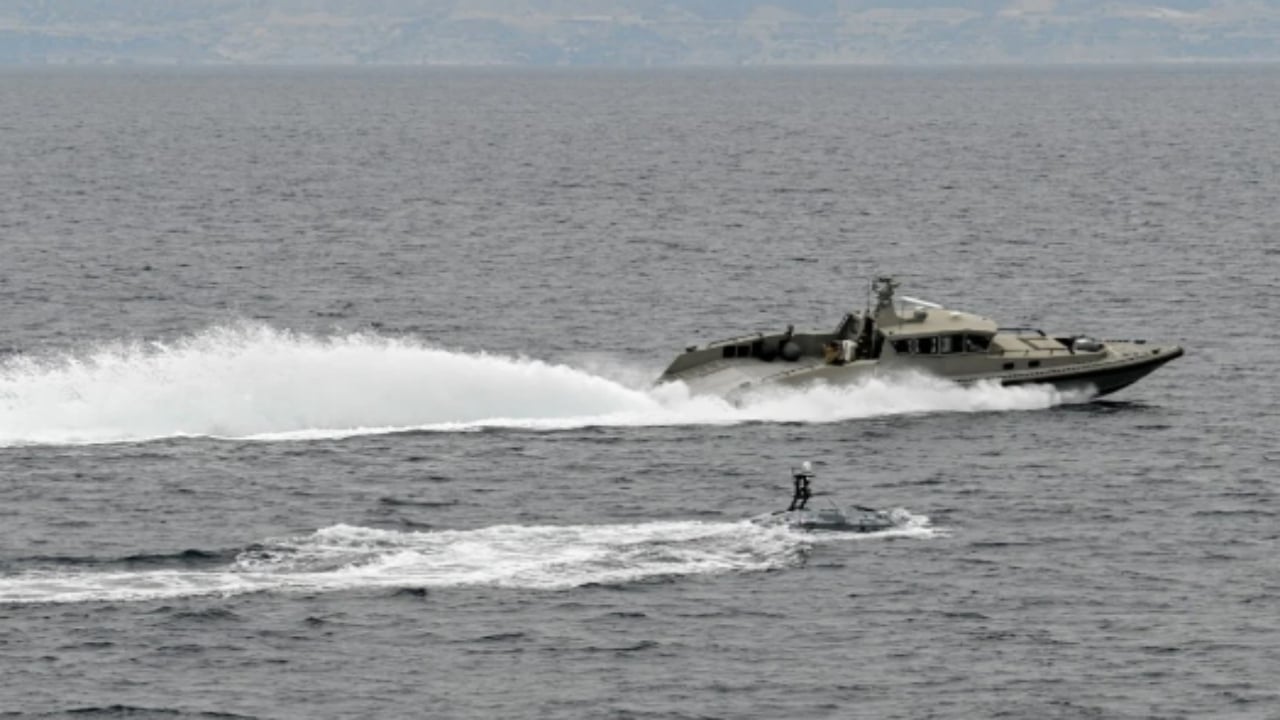 Foto - Türkiye’den gördüler, "İlla bizde de olacak" diye kendilerini paraladılar! Ankara’ya kafa tutan ülkeden yerli İHA hamlesi