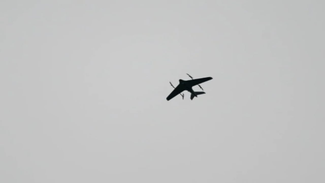 Foto - Türkiye’den gördüler, "İlla bizde de olacak" diye kendilerini paraladılar! Ankara’ya kafa tutan ülkeden yerli İHA hamlesi