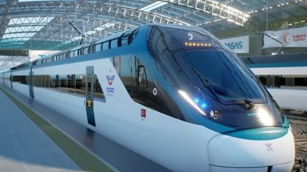 Foto - Türkiye'den hızlı tren hamlesi: Türkiye'de bin Suudi Arabistan'da in!