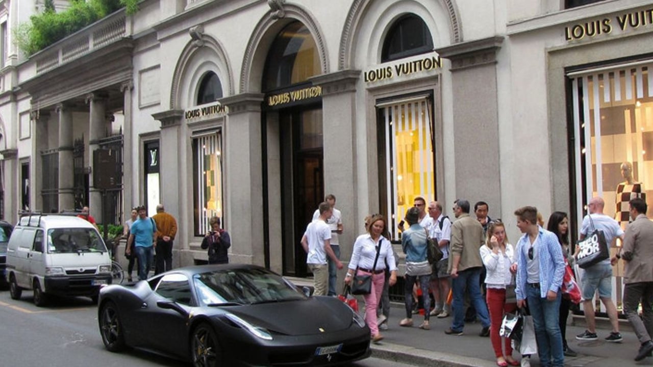 Foto - Türkiye'den orası devlerle yarışıyor: Yüzde 4,2 diyerek duyurdular! Dünyanın en pahalı caddeleri 2025!