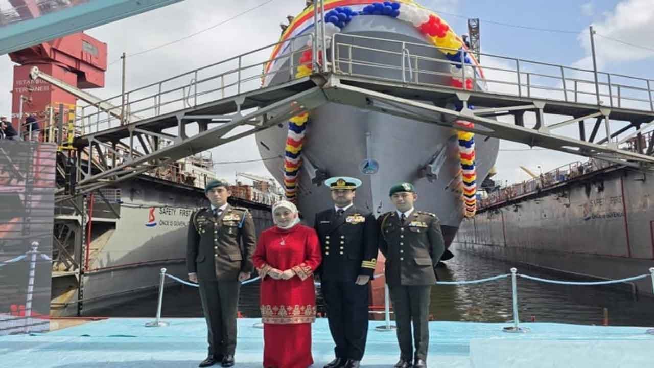 Foto - Türkiye'den savaş gemisi aldılar: Acı detay ortaya çıktı