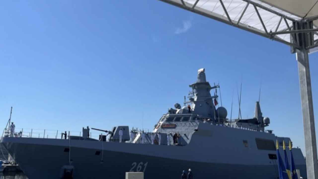 Foto - Türkiye'den savaş gemisi alıp canavara dönüştürdüler: Üstünde yok yok