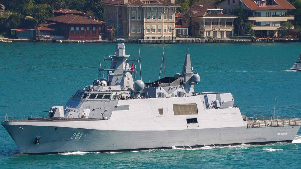 Foto - Türkiye'den savaş gemisi alıp ismini değiştirdiler: İstanbul'dan ilerlemeye başladı