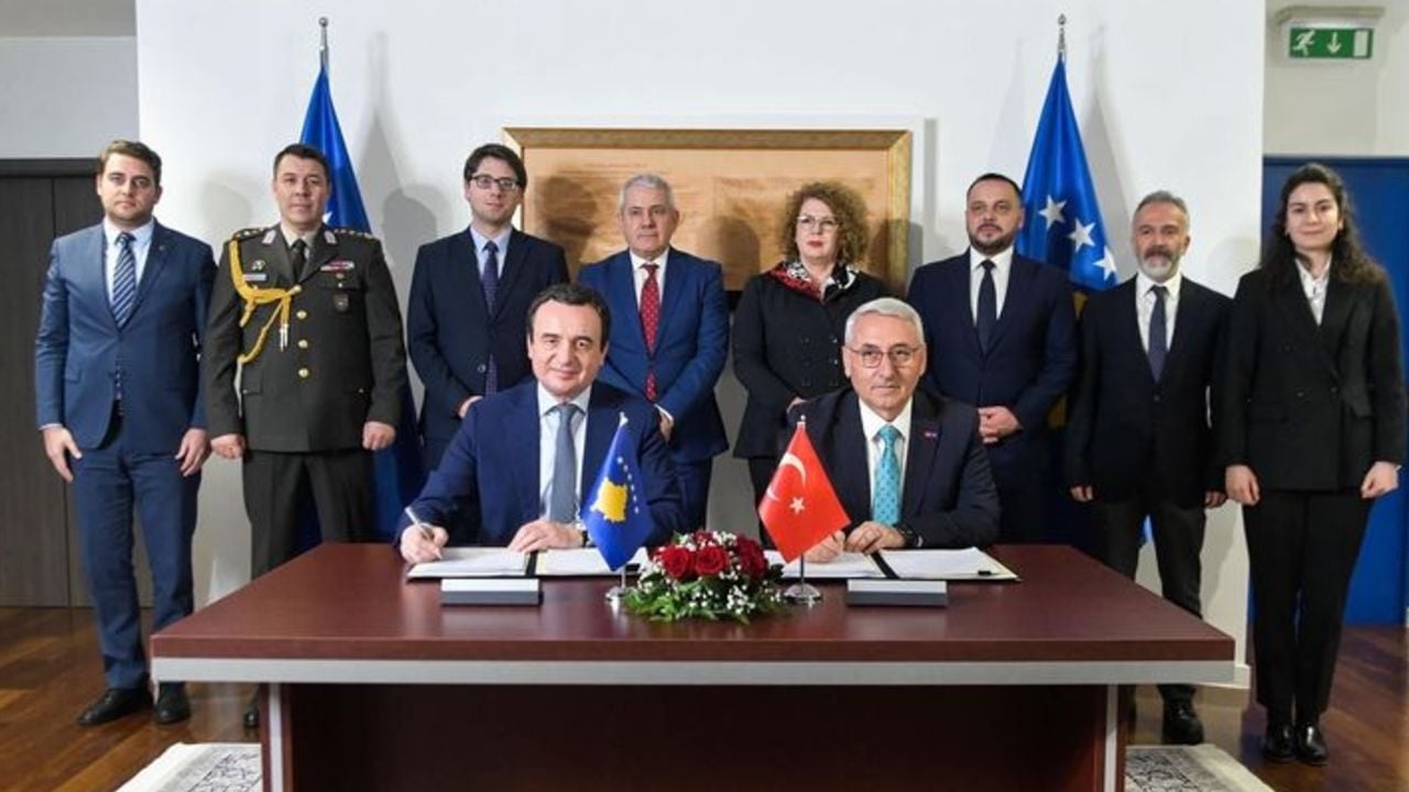 Foto - Türkiye’den tarihi mühimmat hamlesi: Balkan ülkesi geri vitese taktı