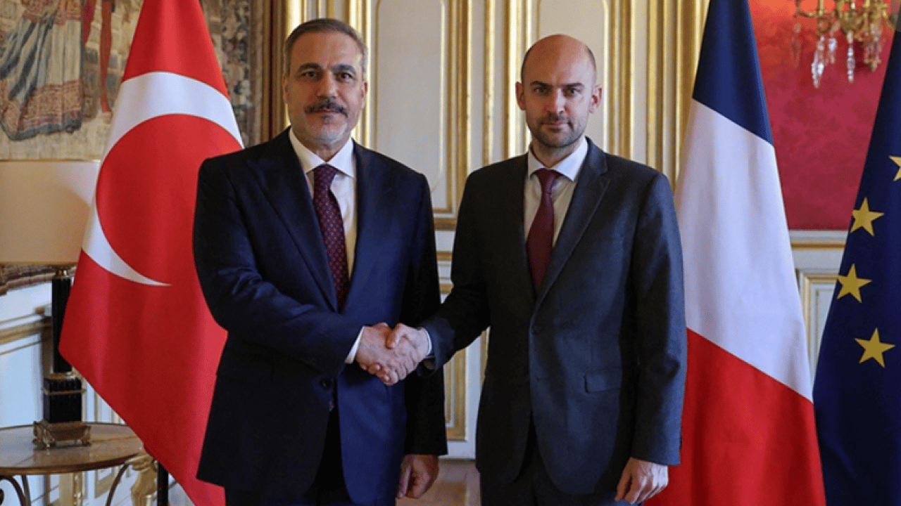 Foto - Türkiye'nin başkentine geliyor: Fransa Dışişleri Bakanı Ankara'da Hakan Fidan'la Suriye'yi konuşacak