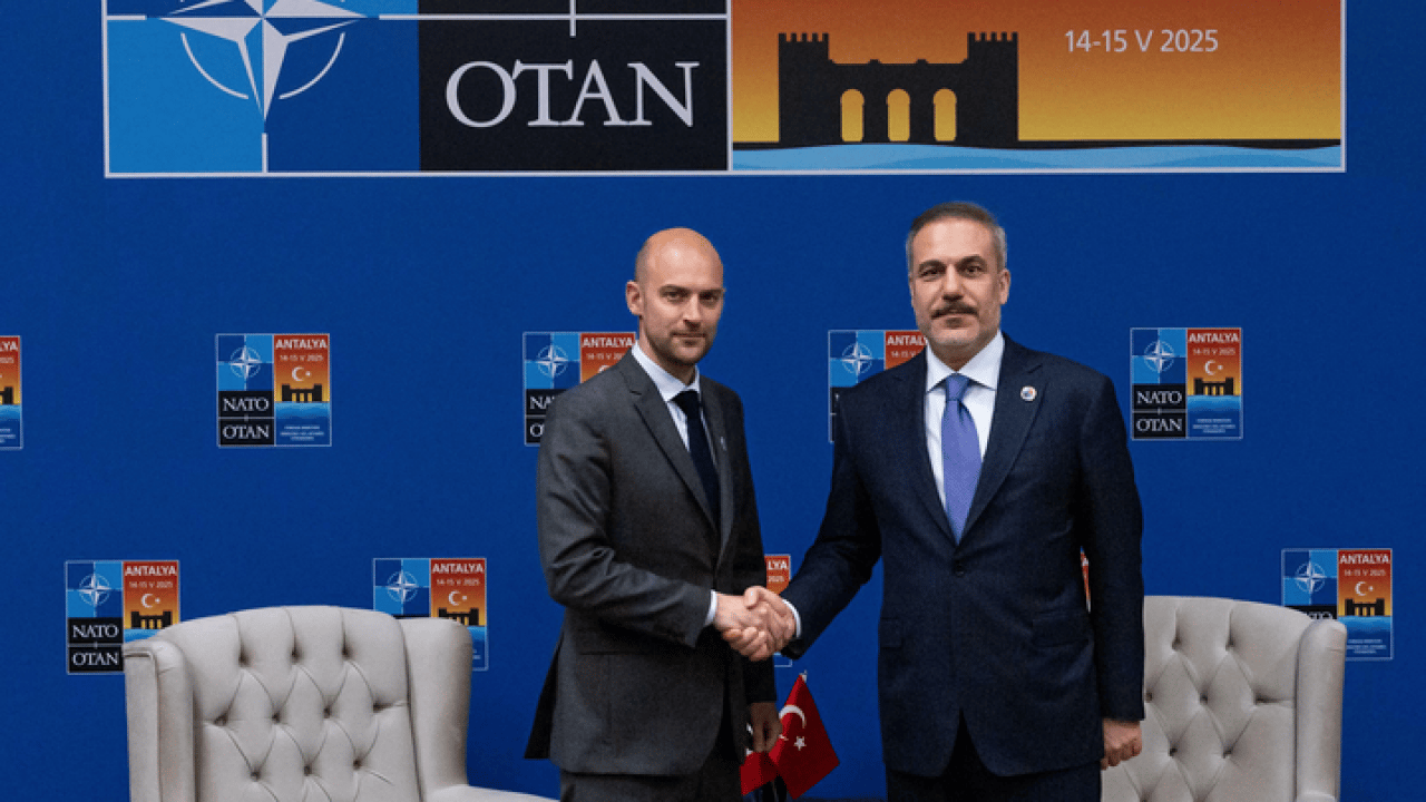 Foto - Türkiye'nin başkentine geliyor: Fransa Dışişleri Bakanı Ankara'da Hakan Fidan'la Suriye'yi konuşacak