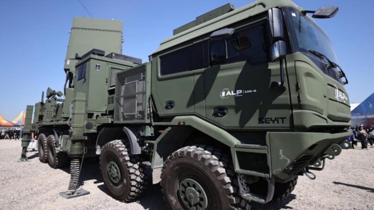 Foto - Türkiye’nin "Biz varken kimseden korkmayın" dediği ülkede gizemli hareketlilik! Katar uçağı, 185 kilometrelik dev Türk radarlarını indirdi