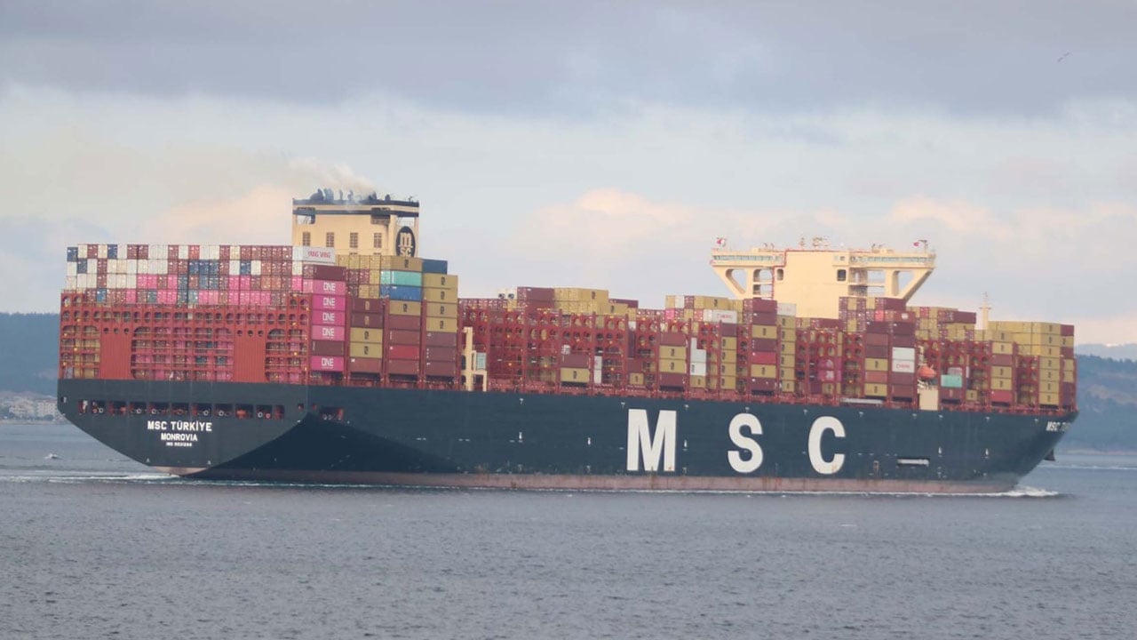 Foto - Türkiye’nin devi MSC Türkiye'den Çanakkale Boğazı'ndan görkemli geçiş