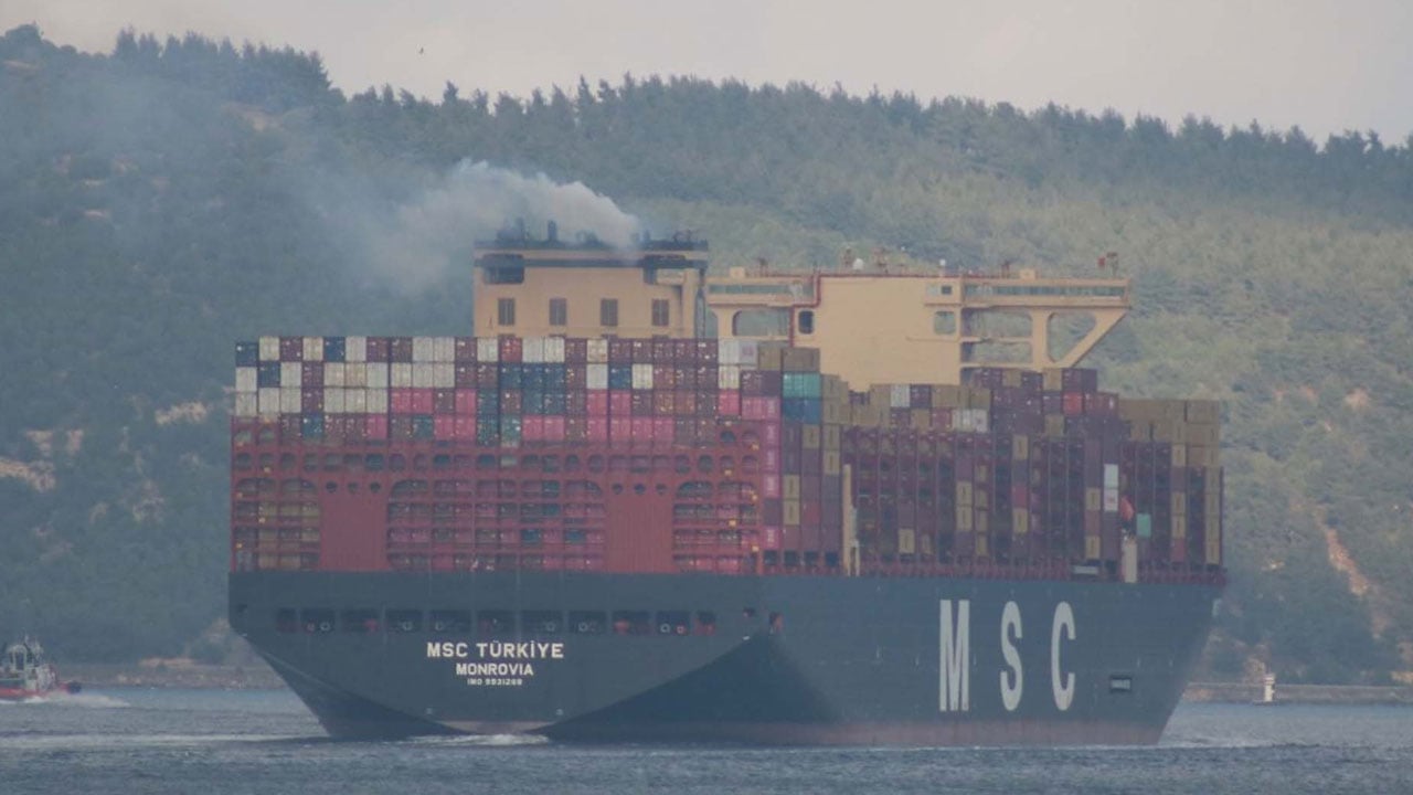 Foto - Türkiye’nin devi MSC Türkiye'den Çanakkale Boğazı'ndan görkemli geçiş