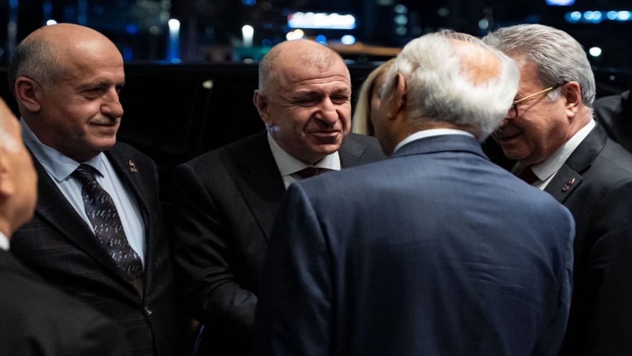 Foto - Türkiye’nin en beğenilen parti liderleri belli oldu! Zirvede bakın kim var?