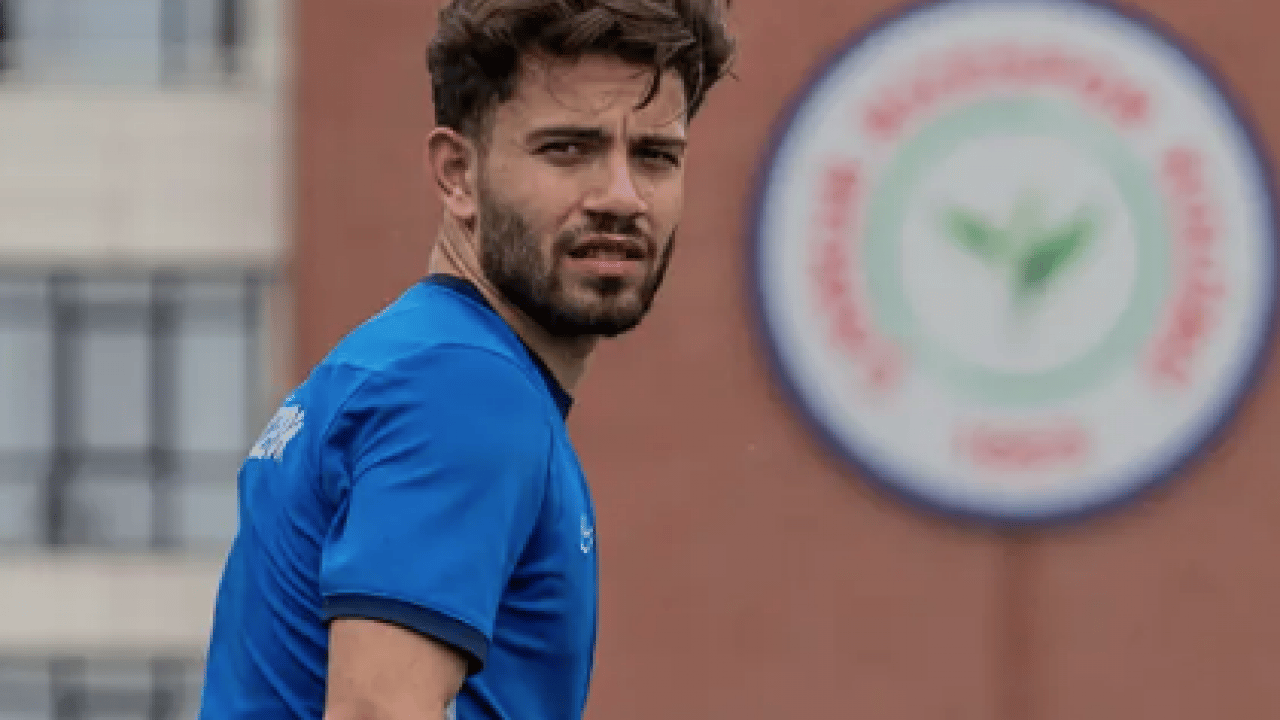 Foto - Türkiye'nin en büyük takımları peşindeydi... Galatasaray'ın gözdesi Trabzonspor'a imza atıyor! 