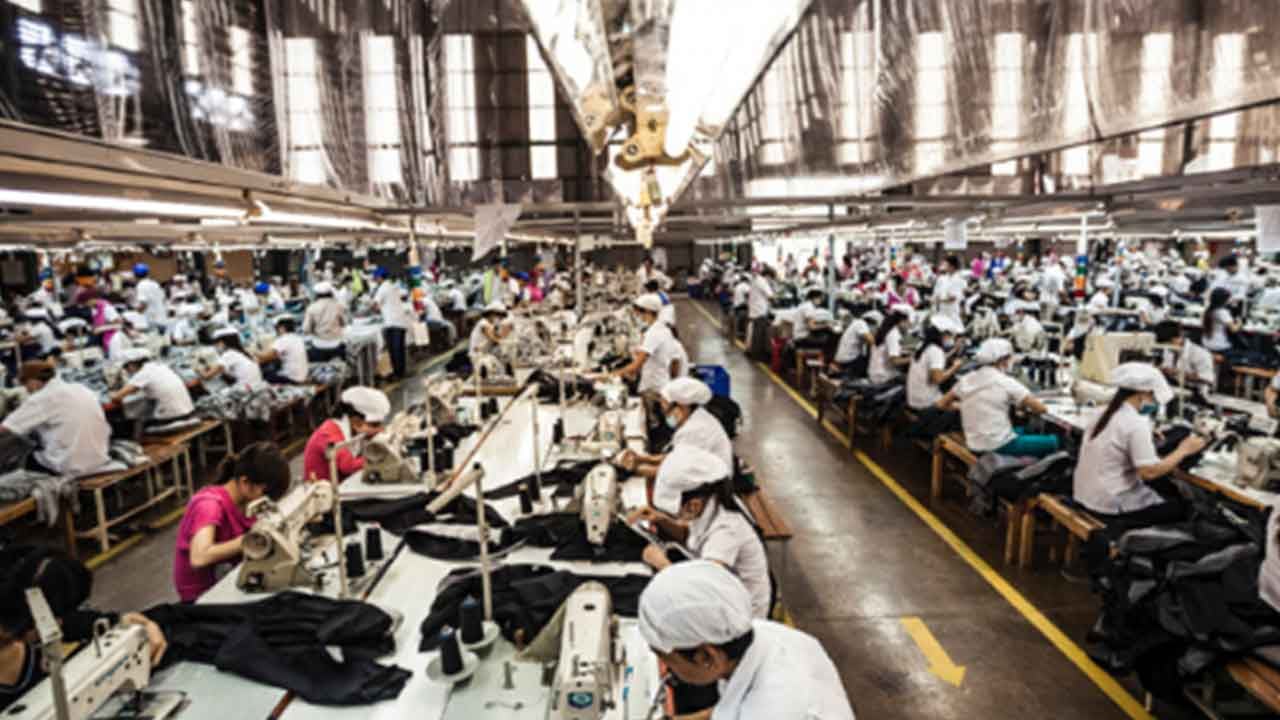 Foto - Türkiye’nin en zengin iş insanından herkesi şaşırtan hamle: O şirkete 80 milyon lira avans koydu