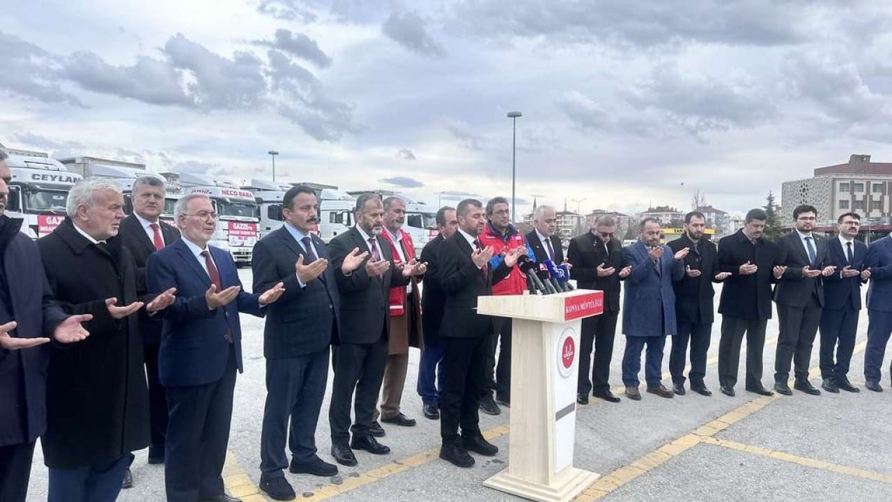 Foto - Türkiye'nin Gazze desteği sürüyor: Konya'dan 15 tırlık insani yardım