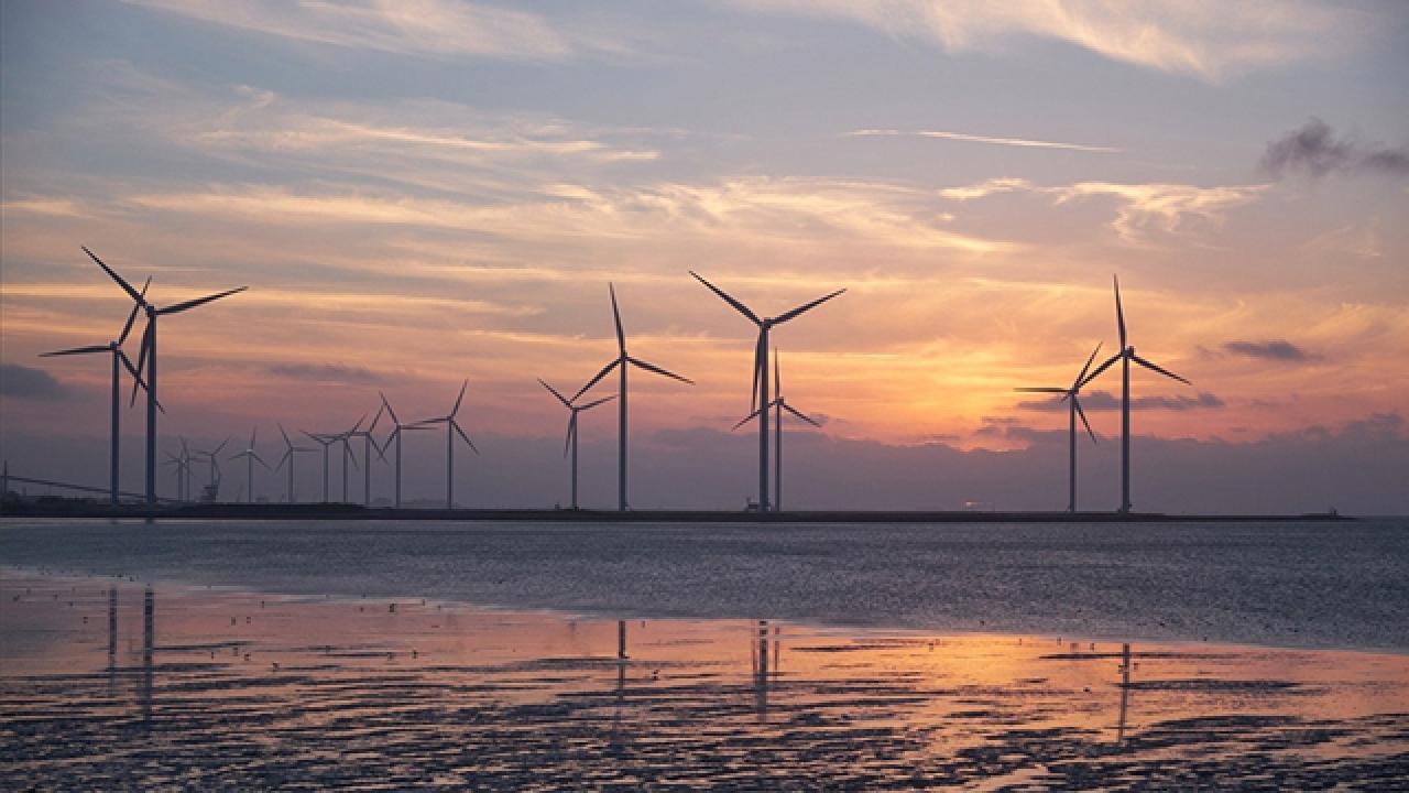 Foto - Türkiye’nin ilk deniz üstü rüzgâr enerjisi santralleri için 4 aday belirlendi