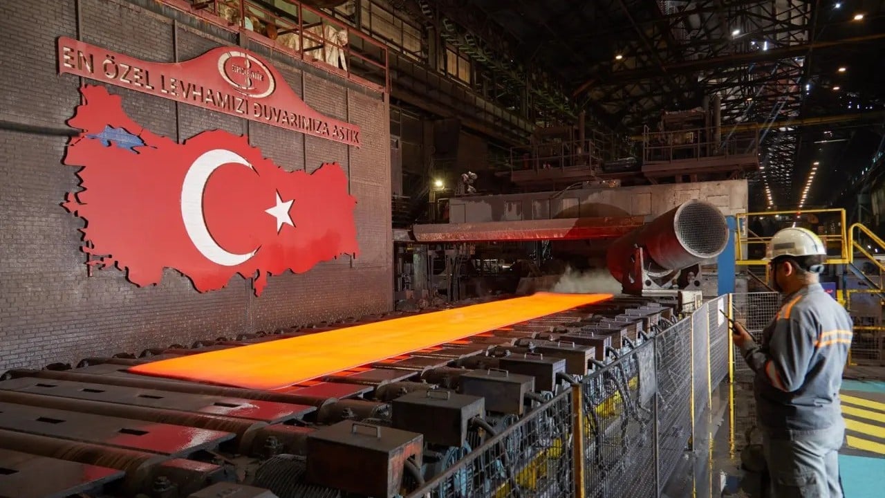 Foto - Türkiye'nin Milli Uçak Gemisi'ne Erdemir'den dev çelik tedariki