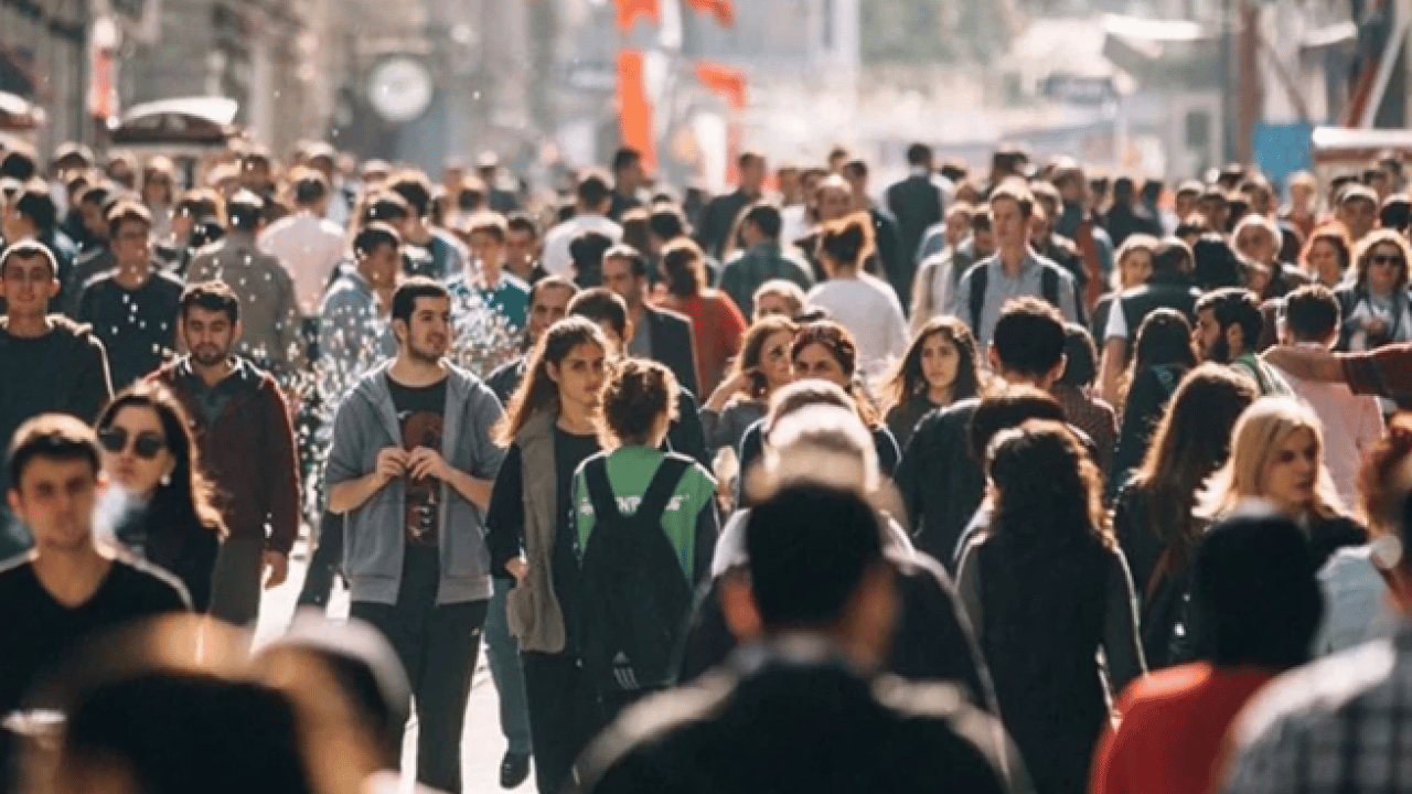 Foto - Türkiye’nin mutluluk grafiği açıklandı: Evliler mi bekarlar mı?