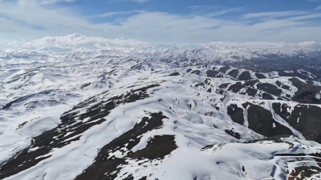 Foto - Türkiye’nin önemli sıradağlarından! Toroslar'da kartpostallık görüntü