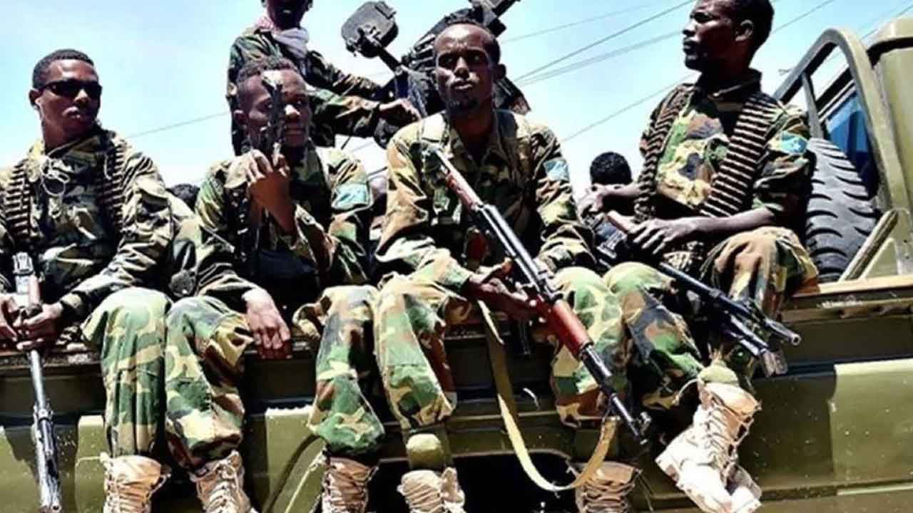 Foto - Türkiye'nin petrol arayıp askeri destek verdiği Somali'de şok gelişme! Görevden el çektirdiler