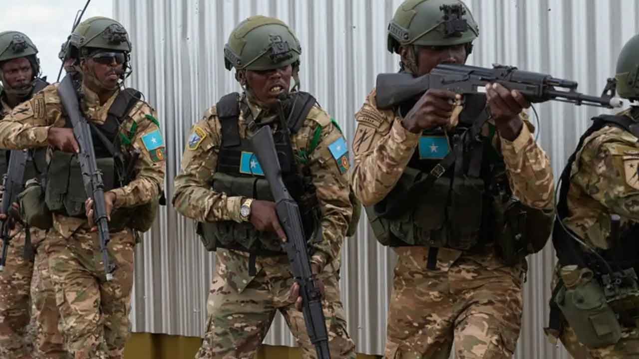 Foto - Türkiye'nin petrol arayıp askeri destek verdiği Somali'de şok gelişme! Görevden el çektirdiler