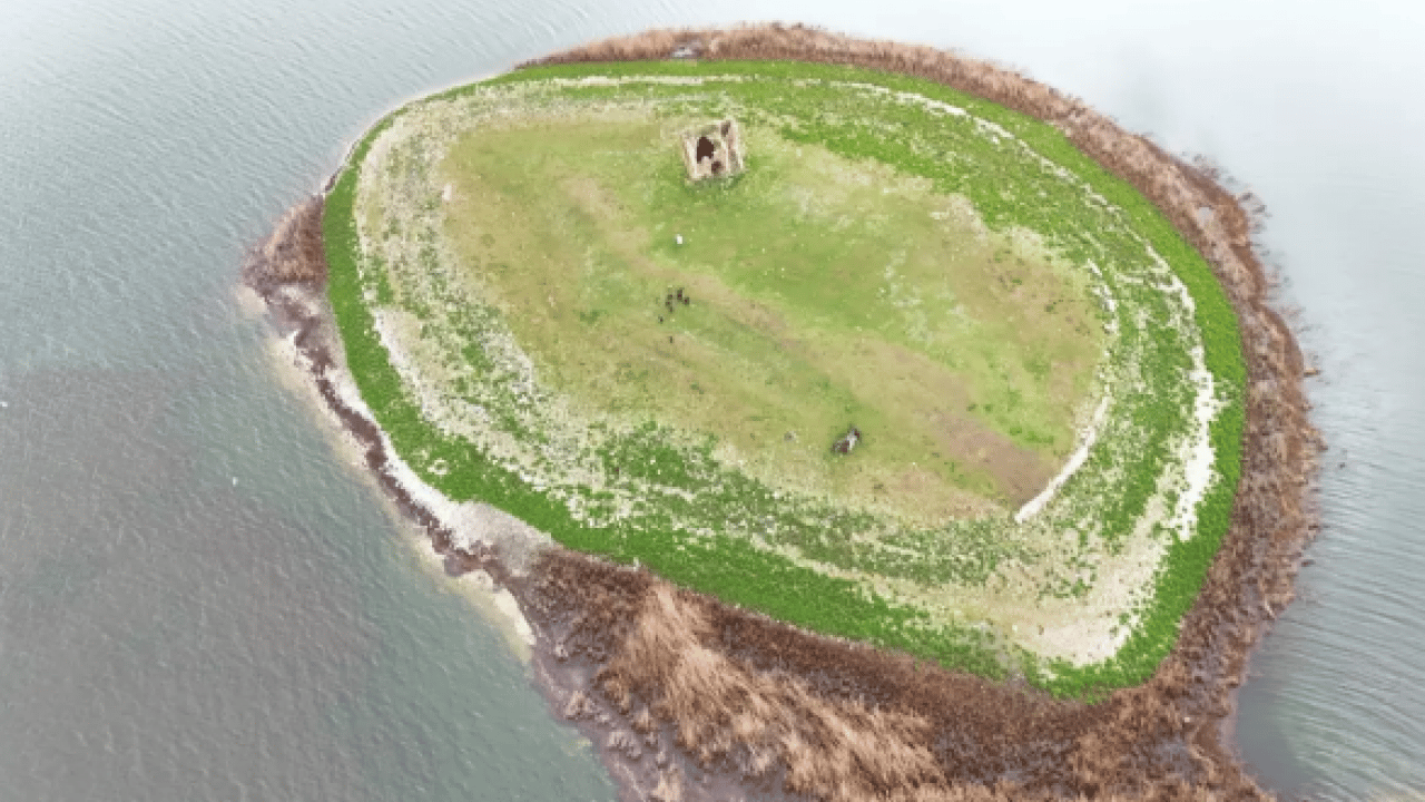 Türkiye'de emsali yok: Bu adada 120 kişi yaşıyor!