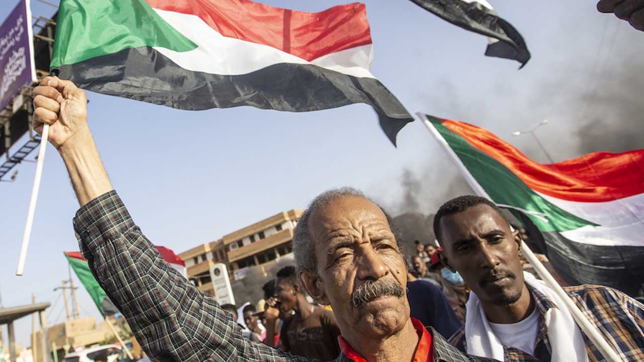 Foto - Türkiye'nin SİHA ve ağır silahlarla destek verdiği Sudan'dan şok karar! Rusya'ya teklif ettiler