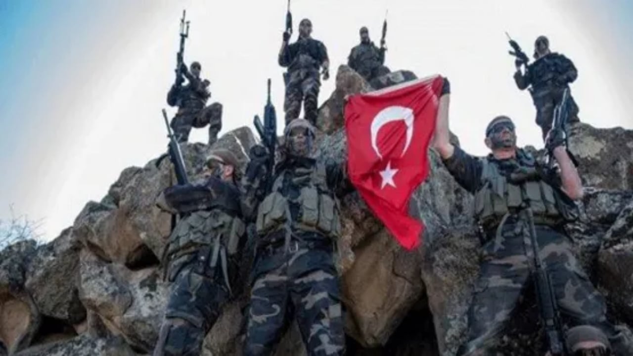 Foto - Türkiye’nin stratejisi başlarını döndürünce, itiraf etmek zorunda kaldılar: Ankara’yı durdurmak imkansız, güvenlik ağları kıtaları aştı