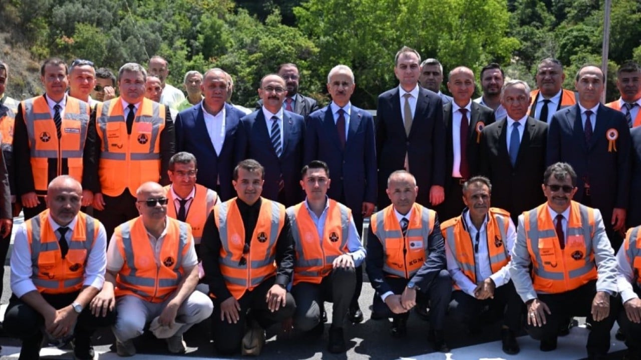 Foto - Türkiye’nin ulaşım ağına yeni mühür! 1 saatlik yol yarım saate düştü