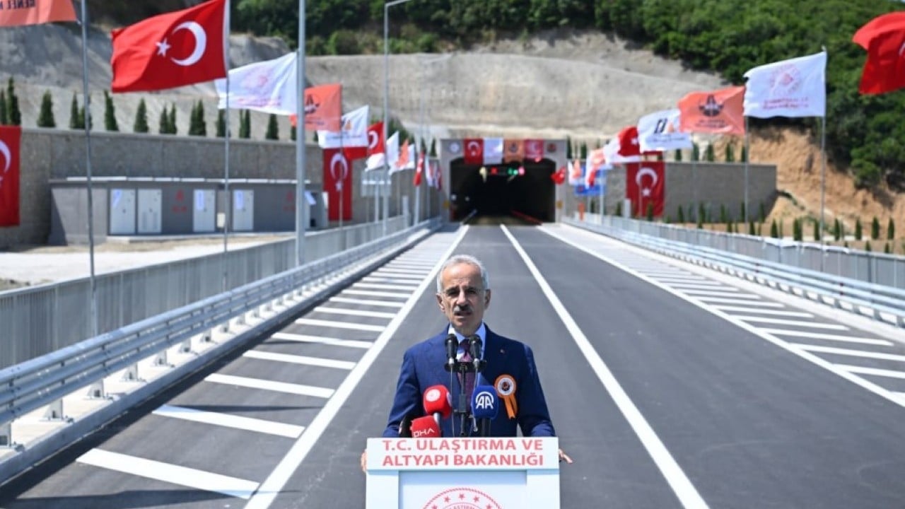 Foto - Türkiye’nin ulaşım ağına yeni mühür! 1 saatlik yol yarım saate düştü