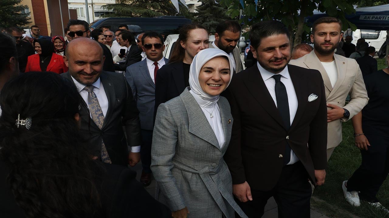 Foto - Türkiye'nin ulu çınarlarına şefkat kalkanı! Bakan Göktaş Eskişehir'den dünyaya medeniyet dersi verdi!