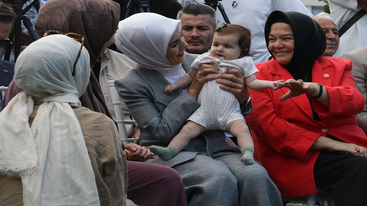 Foto - Türkiye'nin ulu çınarlarına şefkat kalkanı! Bakan Göktaş Eskişehir'den dünyaya medeniyet dersi verdi!