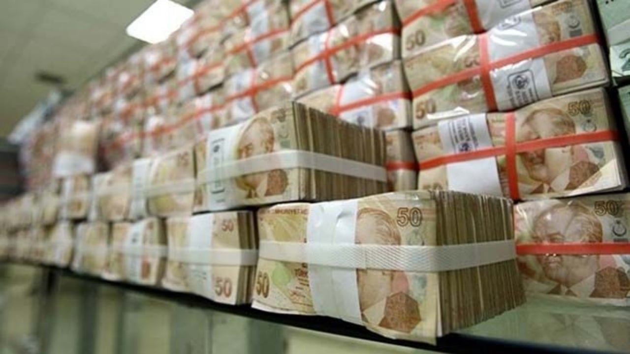 Foto - Türkiye’nin ünlü bankasında büyük skandal! "Emekli müdür yardımcısı, vatandaşların hesaplarını boşalttı" iddiası