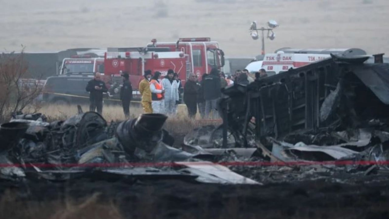 Foto - Türkiye’nin yüreğini yakan uçak 8 bin metrede üçe bölünmüş!