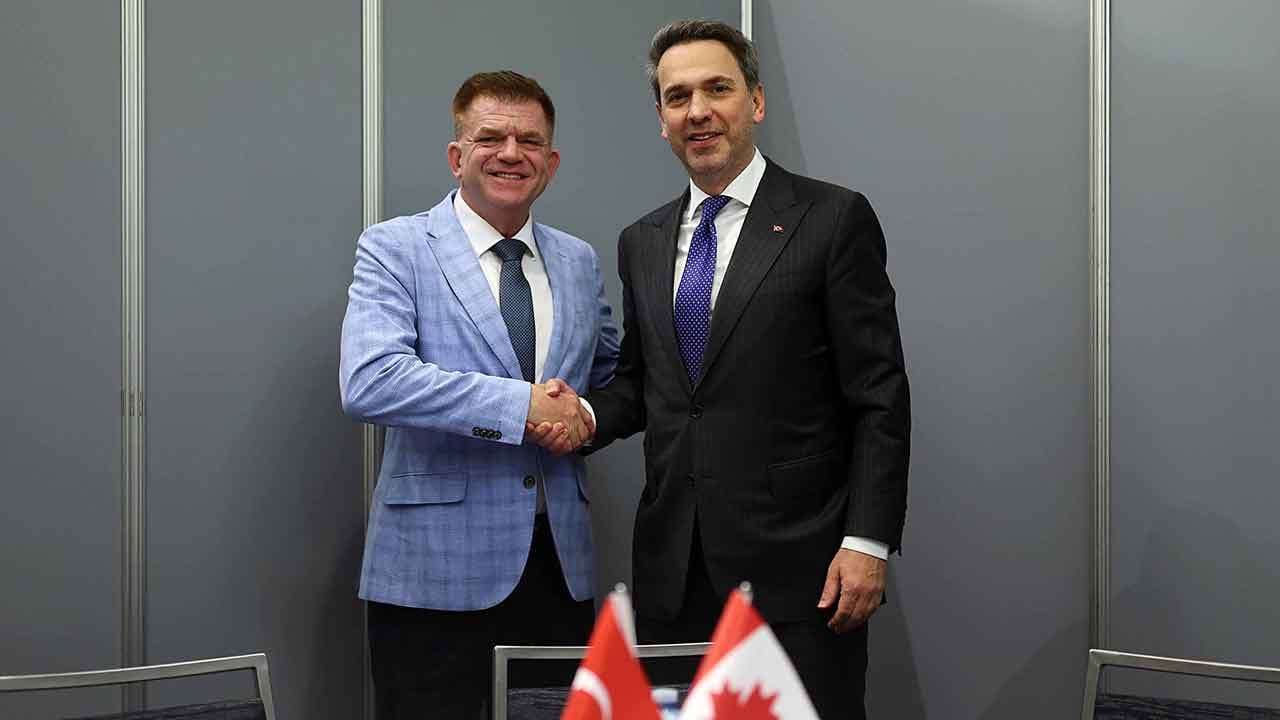 Foto - Türkiye'ye ambargo koyup İHA kamerası satmayan Kanada ile iş nerelere geld!