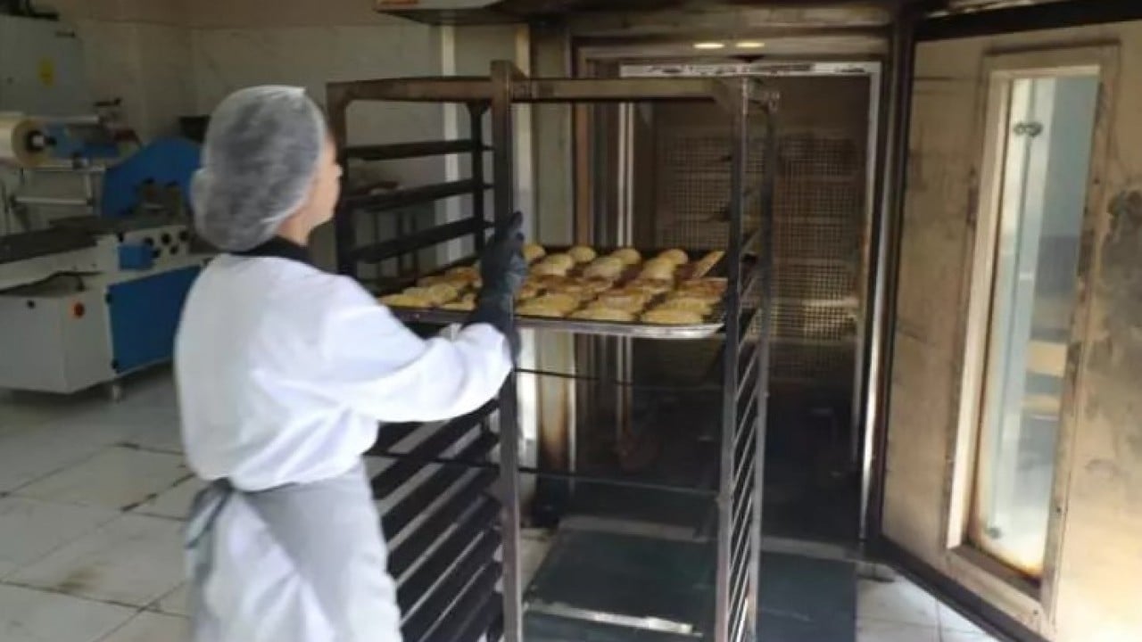 Foto - Lise olduklarına kim inanır: Yıllık ciro ağızları açık bıraktı!