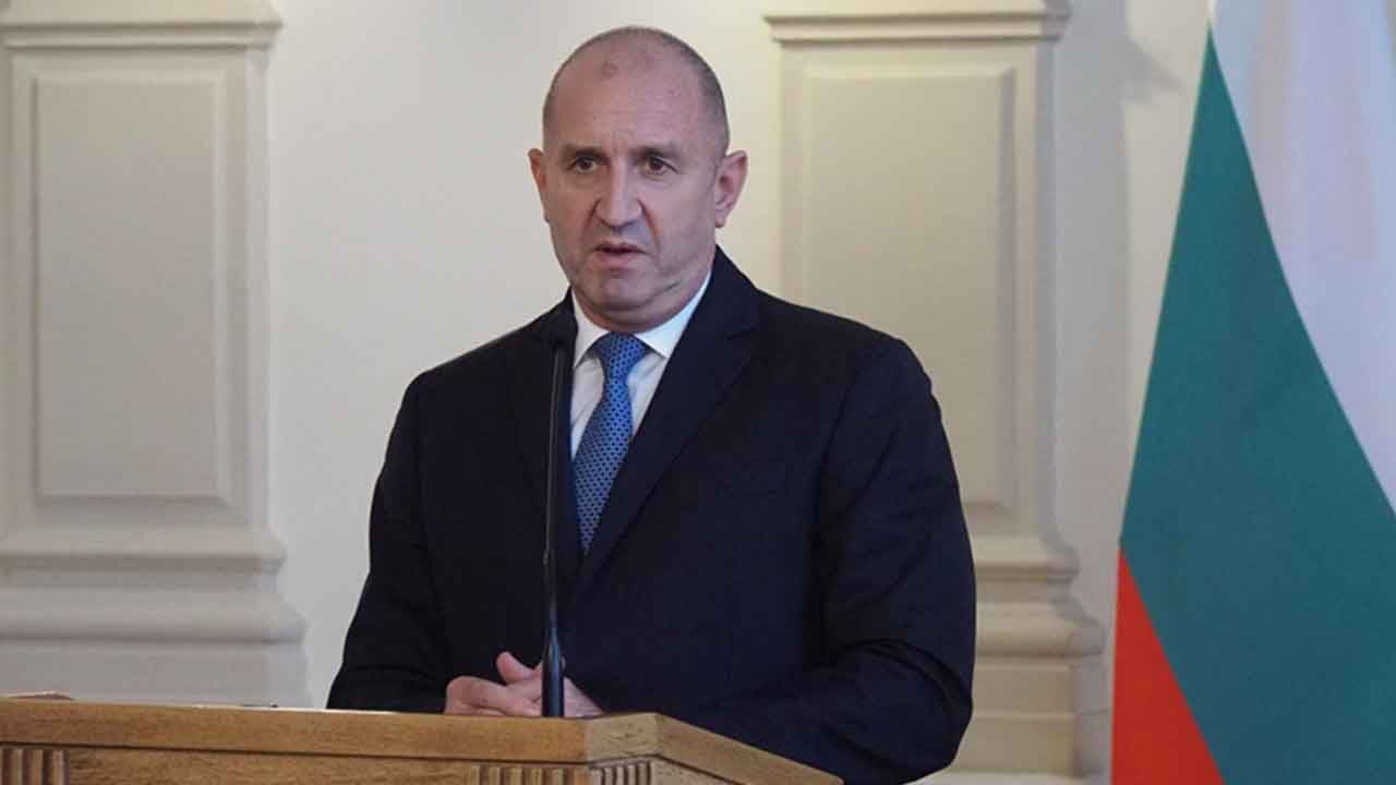 Foto - Türkiye'ye devasa doğalgaz borcu takan ülke karıştı! Başbakan istifa etti