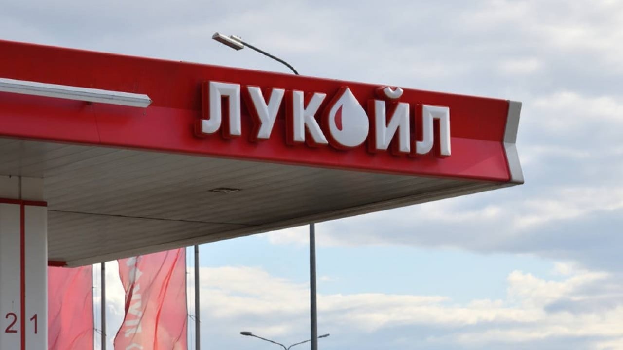 Foto - Türkiye'ye devasa doğalgaz borcu takan ülkenin 1 aylık benzini kaldı